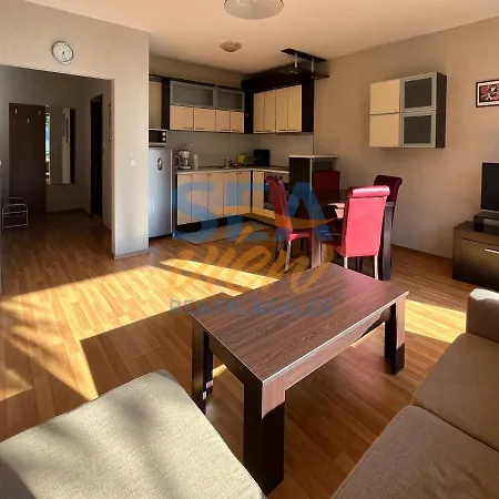 Sea View Iglika Apartmanhotel