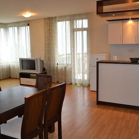 Sea View Iglika شقة فندقية 2*