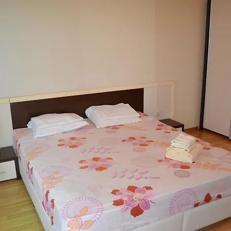 Sea View Iglika Aparthotel