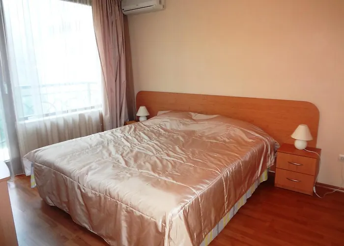 Aparthotel Sea View Iglika 2*